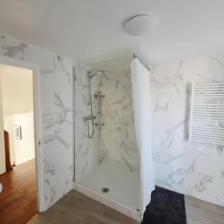 Holiday home D'hotes Les Sources *
